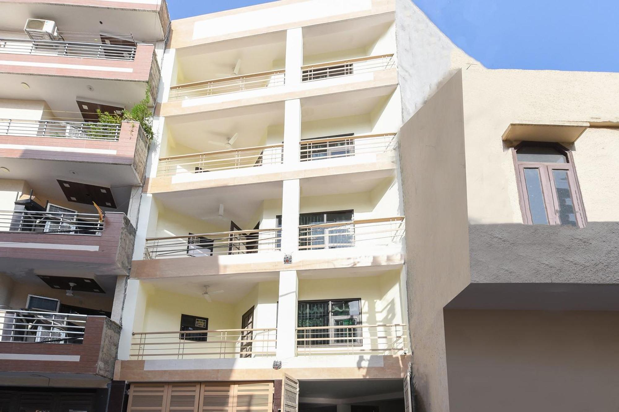 Hotel O Club Residency 3*